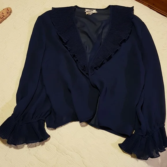 🦋Host Pick🦋 Vintage sheer cover-up Lavender of Melbourne - Picture 2 of 9